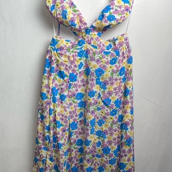 Floral Maxi Dress - Picture 10 of 14